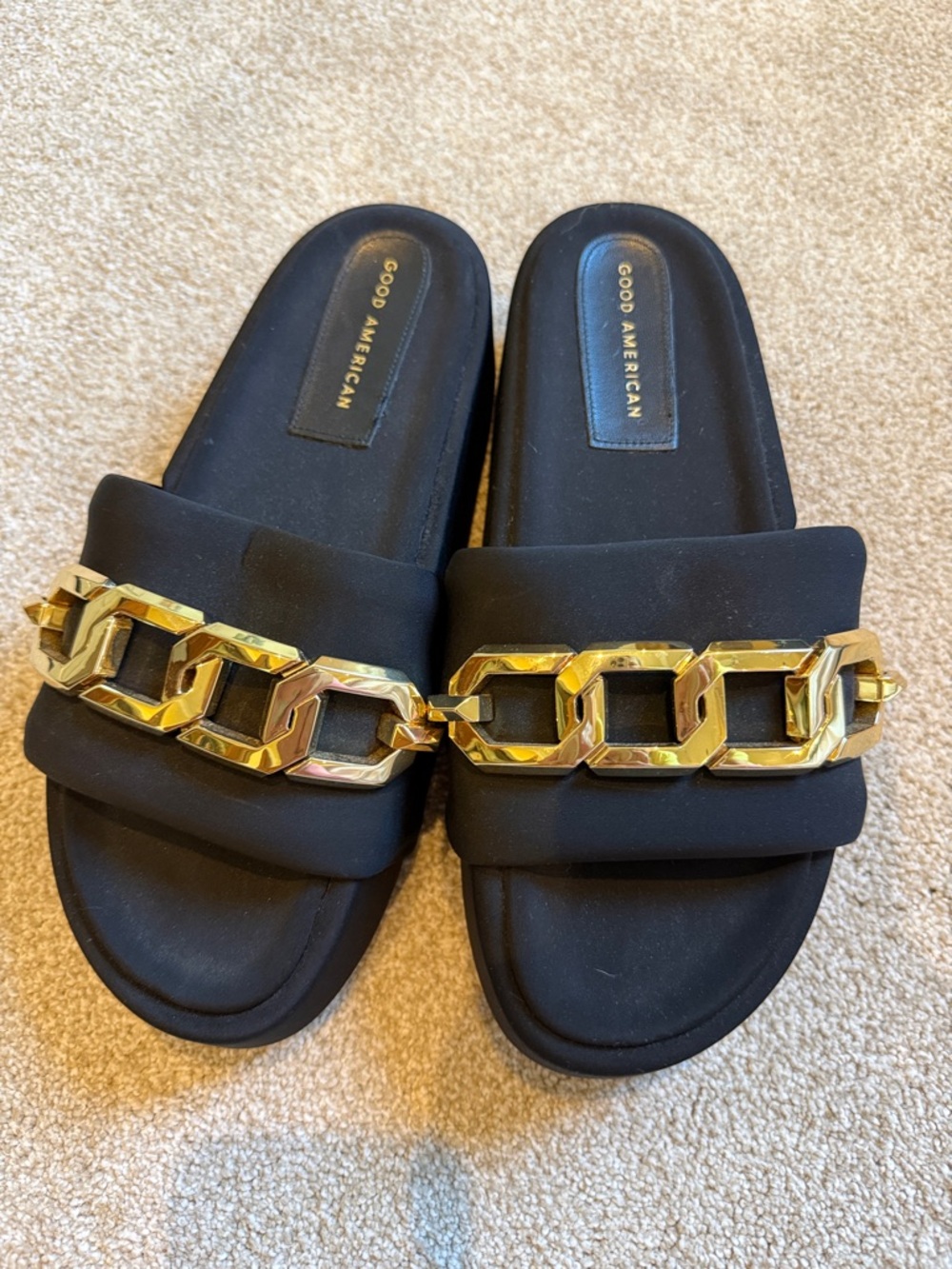 Good American Black Slides with Chunky Gold Chain size 10.5 like new